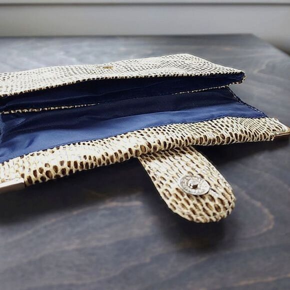 Vtg 90s Elizabeth Grant faux snakeskin clutch wallet - Picture 4 of 9